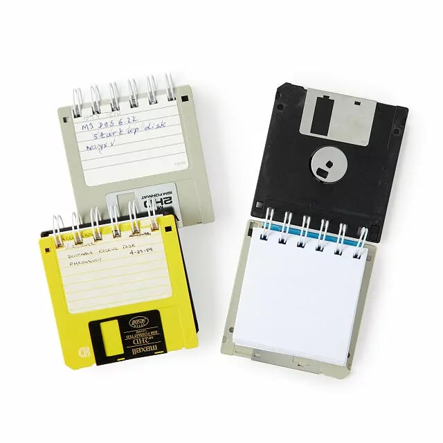 retro-floppy-disk-notebook